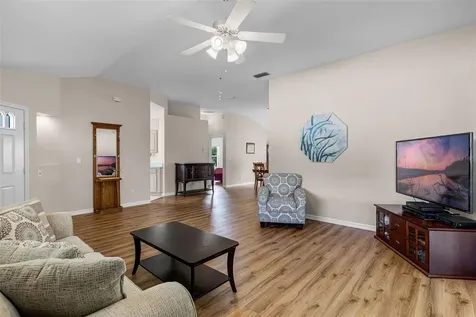 21737 King John Street Leesburg FL 34748
