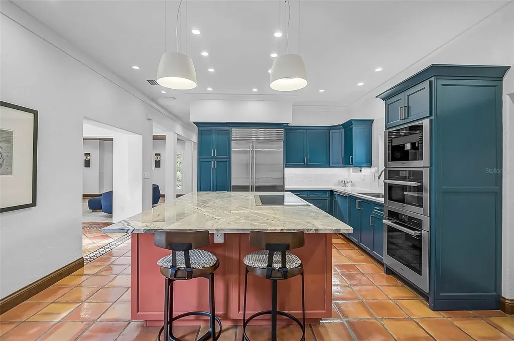 4439 Westwood Lane Sarasota FL 34231
