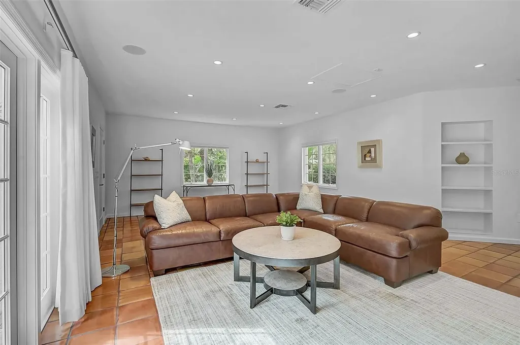 4439 Westwood Lane Sarasota FL 34231
