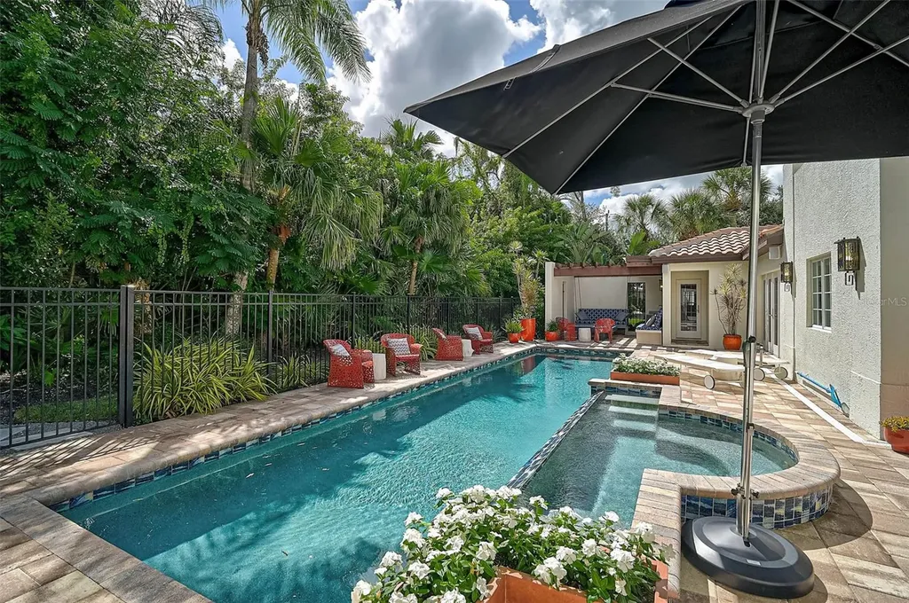 4439 Westwood Lane Sarasota FL 34231