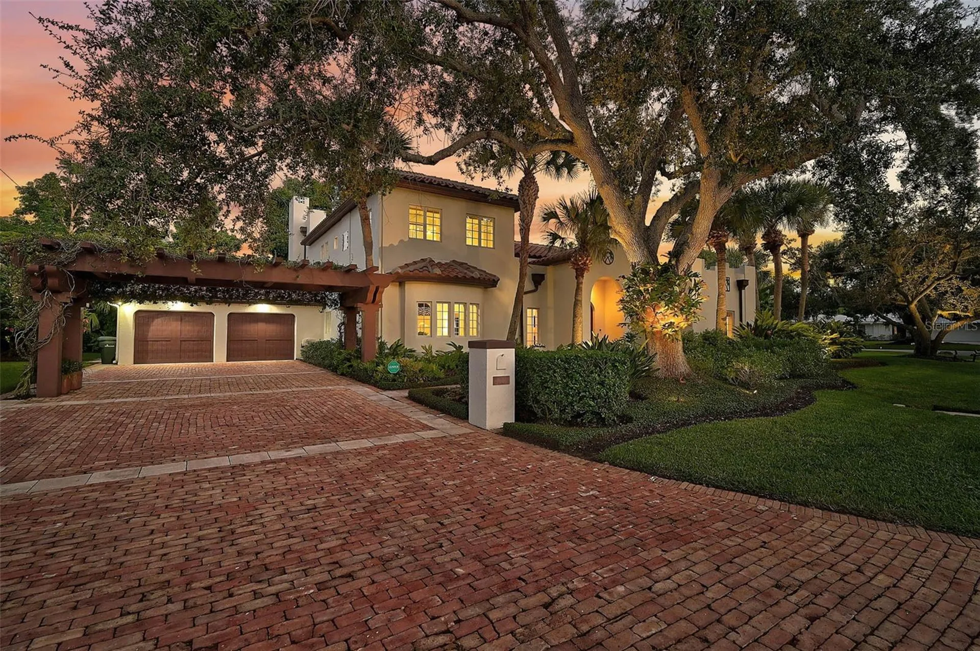 4439 Westwood Lane Sarasota FL 34231