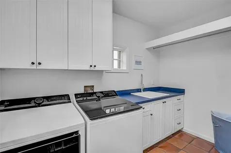 4439 Westwood Lane Sarasota FL 34231