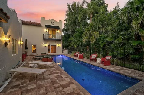 4439 Westwood Lane Sarasota FL 34231