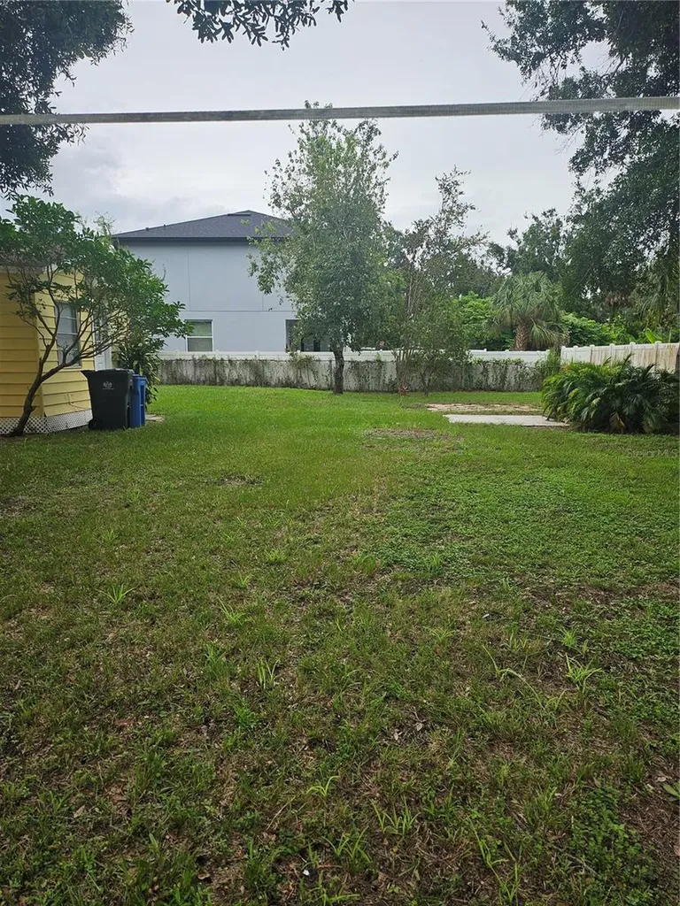 8322 June Street Tampa FL 33615