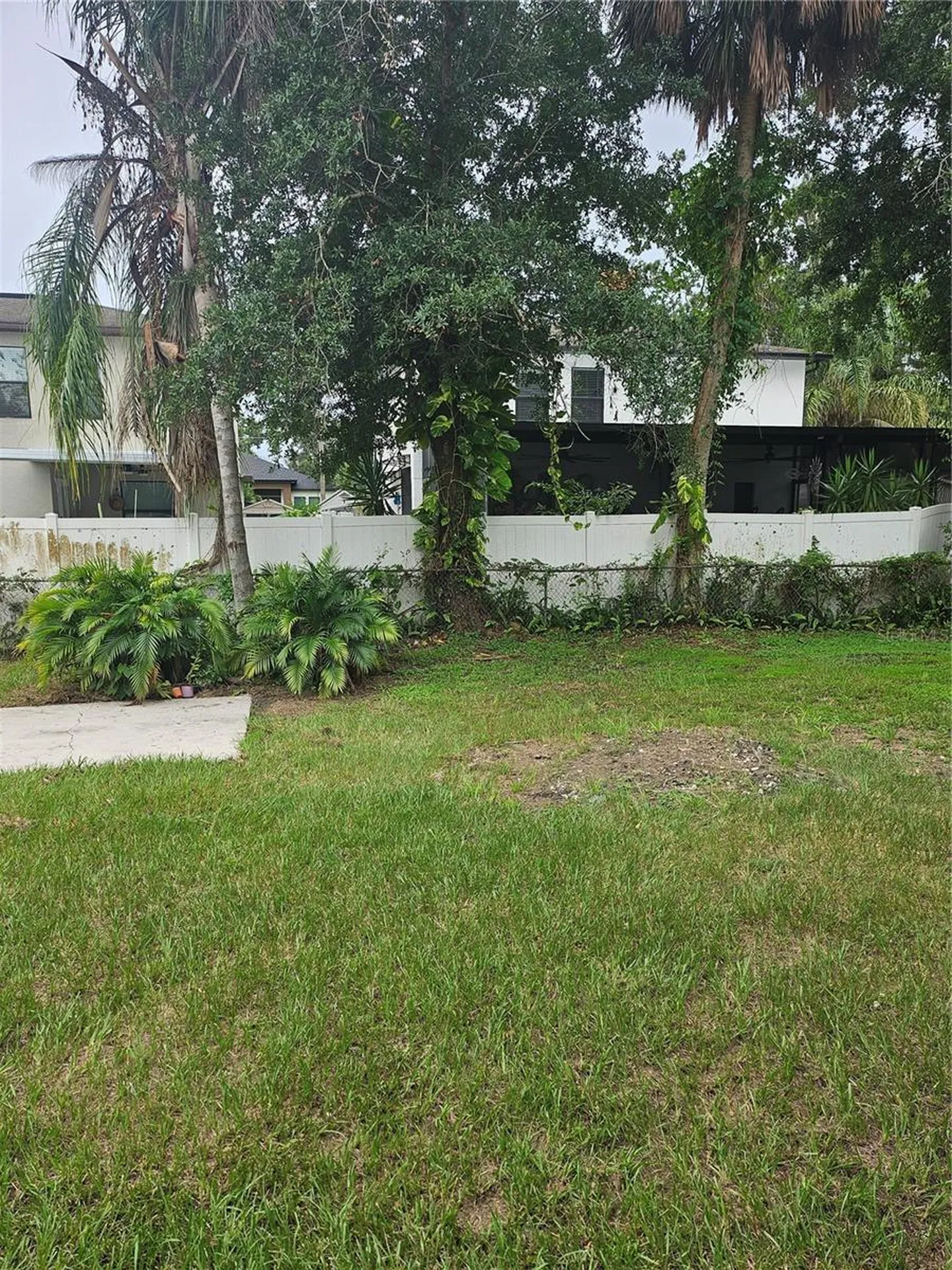8322 June Street Tampa FL 33615