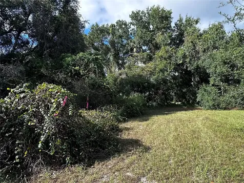 722 Highway 40 W Inglis FL 34449