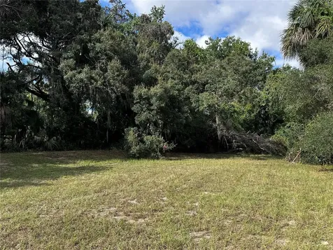722 Highway 40 W Inglis FL 34449