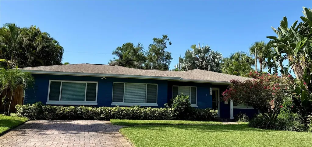 7212 Burlington Avenue N St Petersburg FL 33710