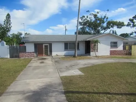 6527 113th Street Seminole FL 33772