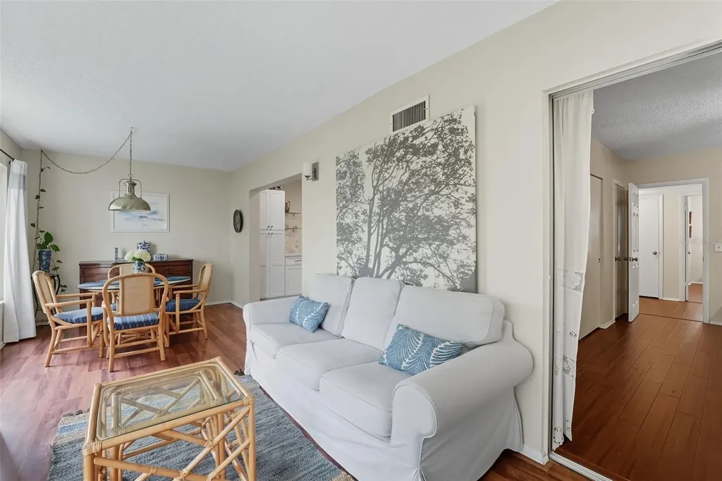 2430 Florentine Way Clearwater FL 33763