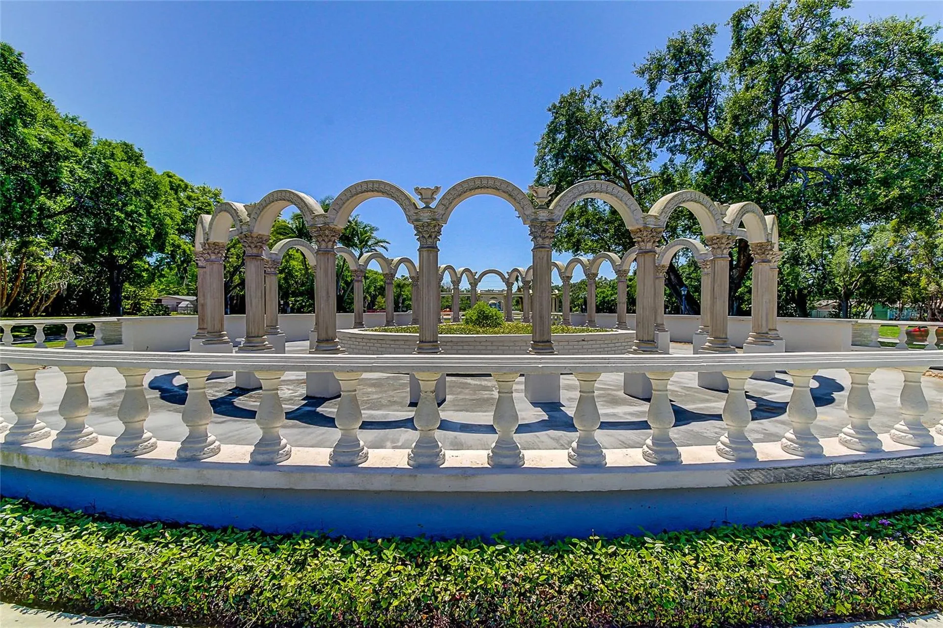2430 Florentine Way Clearwater FL 33763