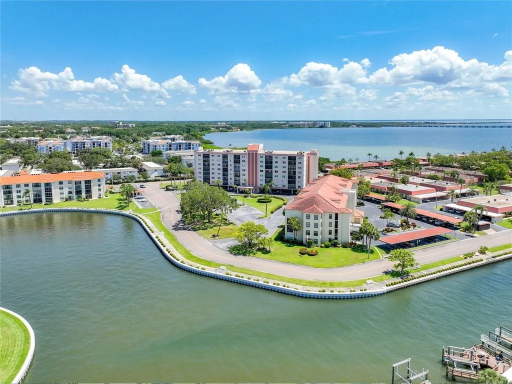 19029 Us Highway 19 N Clearwater FL 33764