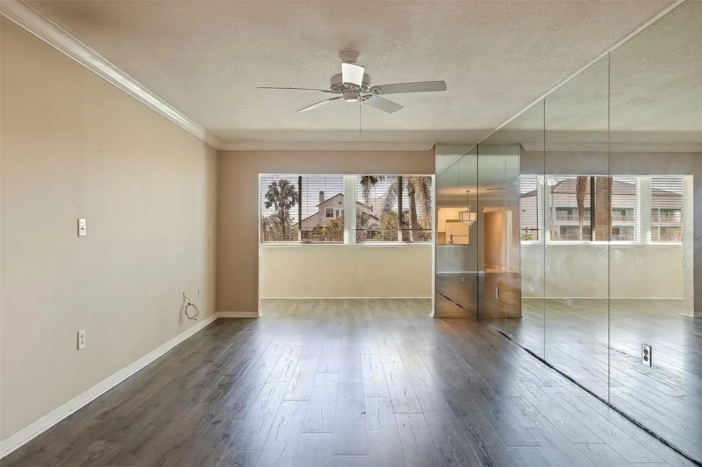 12000 Capri Circle S Treasure Island FL 33706