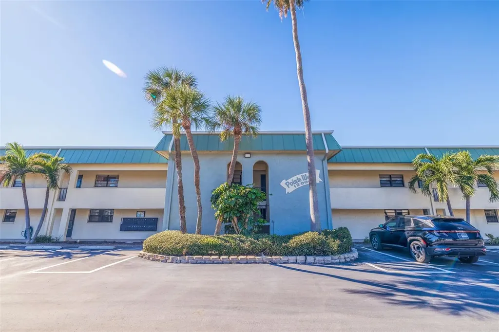 12000 Capri Circle S Treasure Island FL 33706