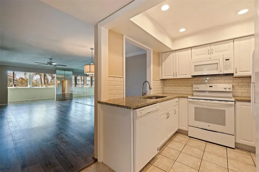 12000 Capri Circle S Treasure Island FL 33706
