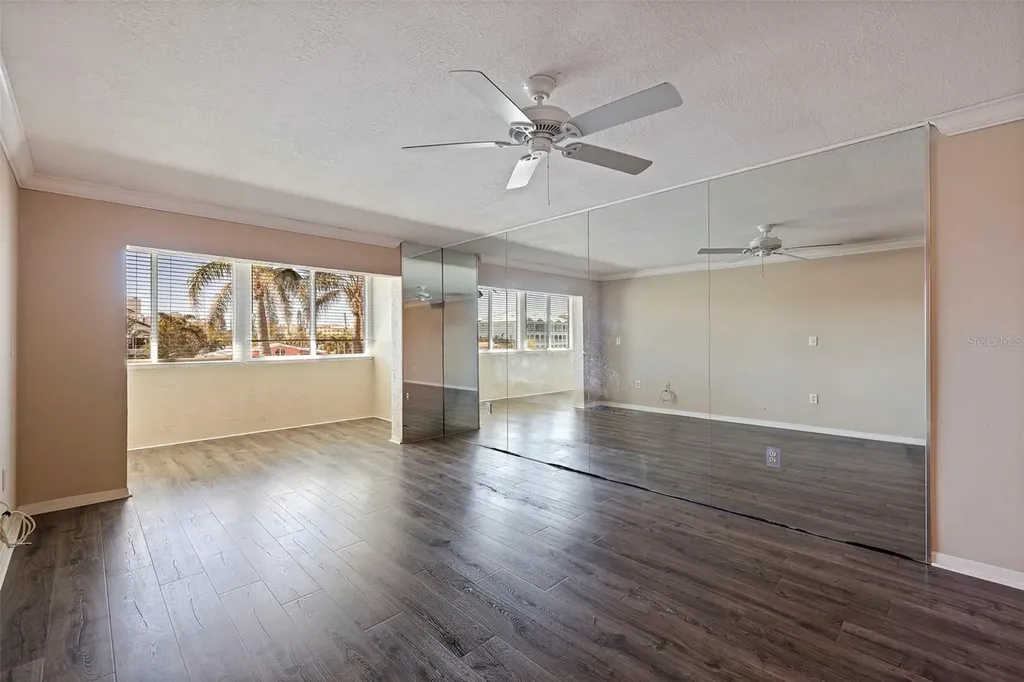 12000 Capri Circle S Treasure Island FL 33706