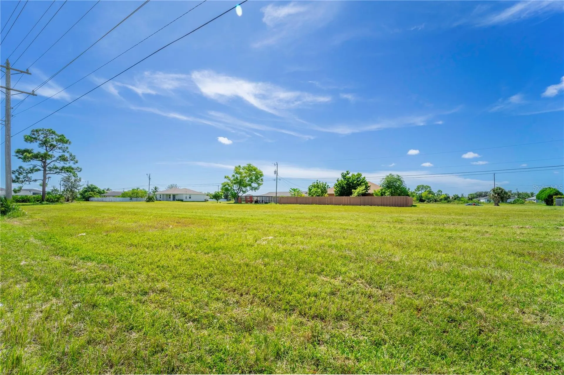 1808 Kismet Parkway E Cape Coral FL 33909
