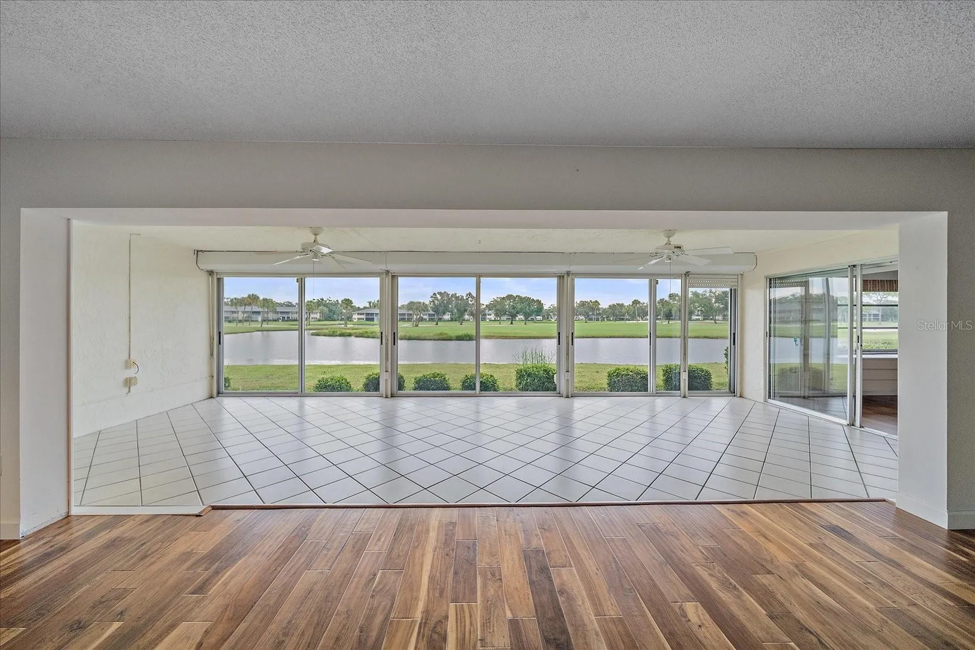 7077 W Country Club Drive N Sarasota FL 34243