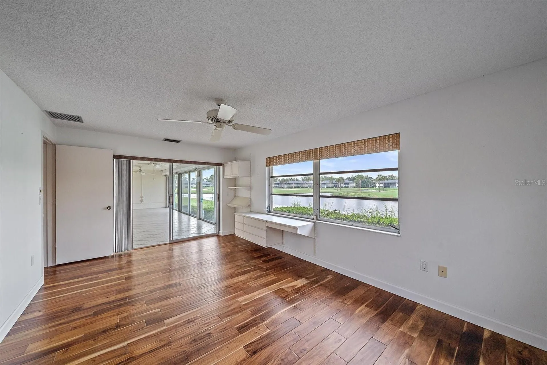 7077 W Country Club Drive N Sarasota FL 34243
