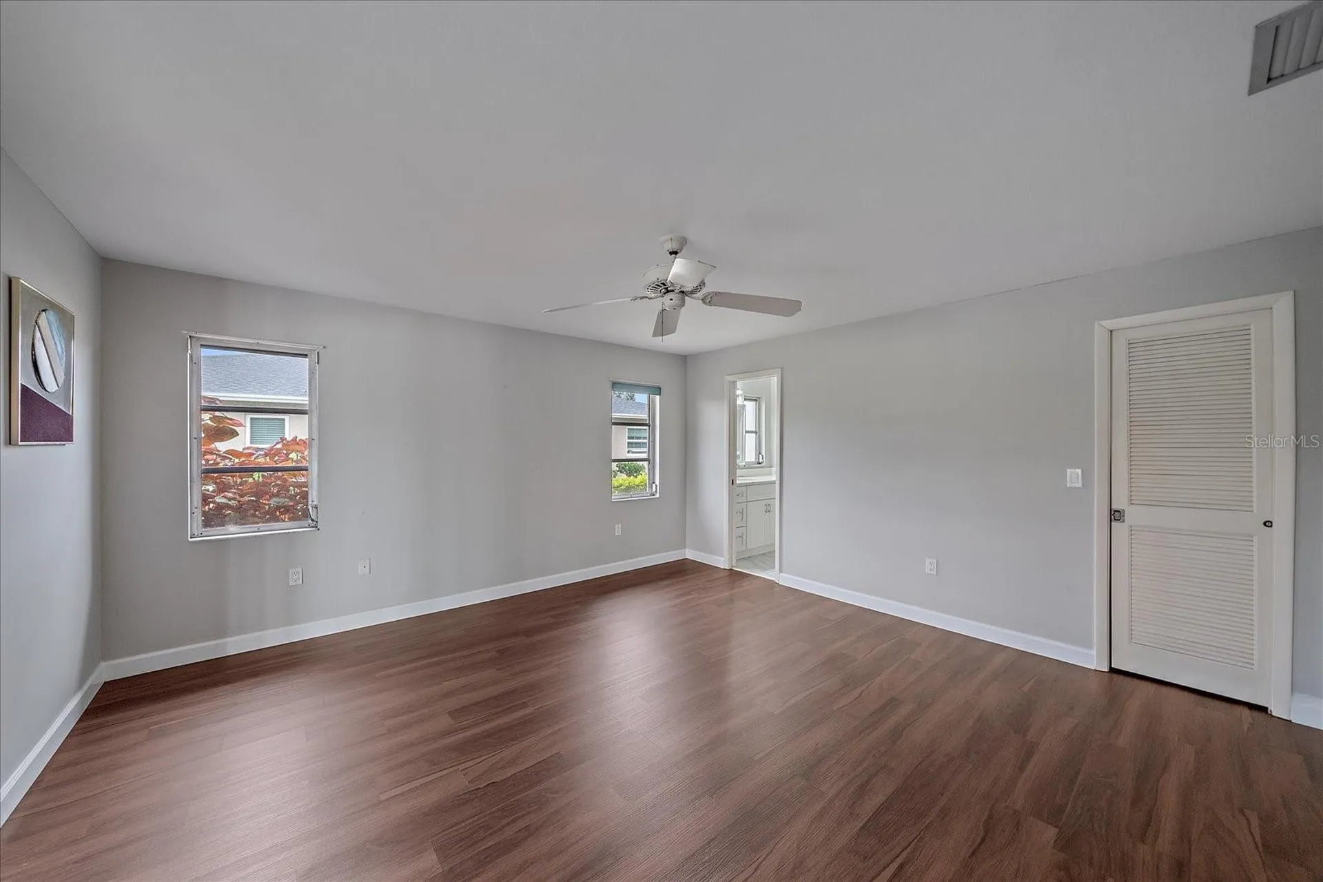 7077 W Country Club Drive N Sarasota FL 34243