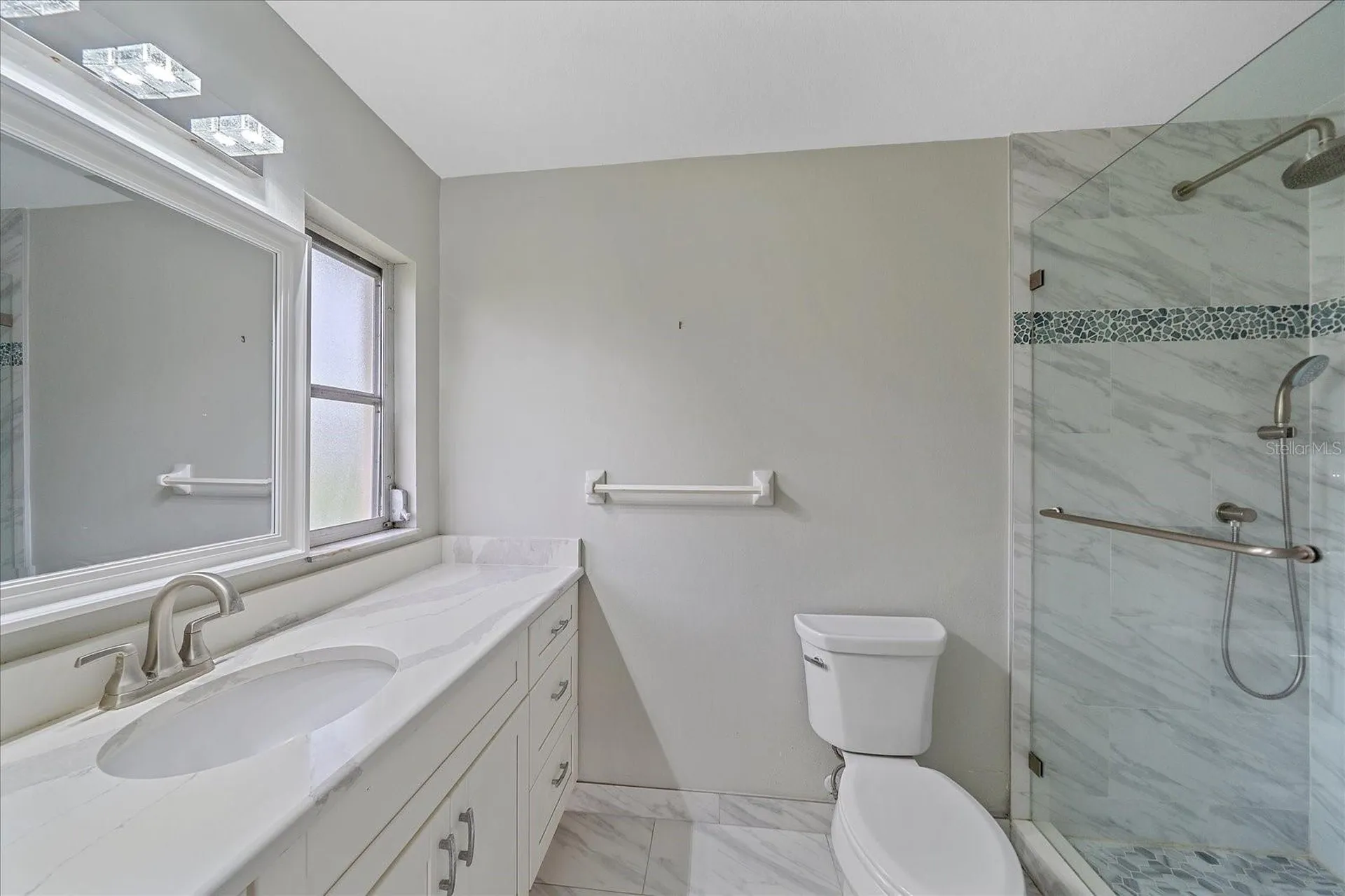 7077 W Country Club Drive N Sarasota FL 34243