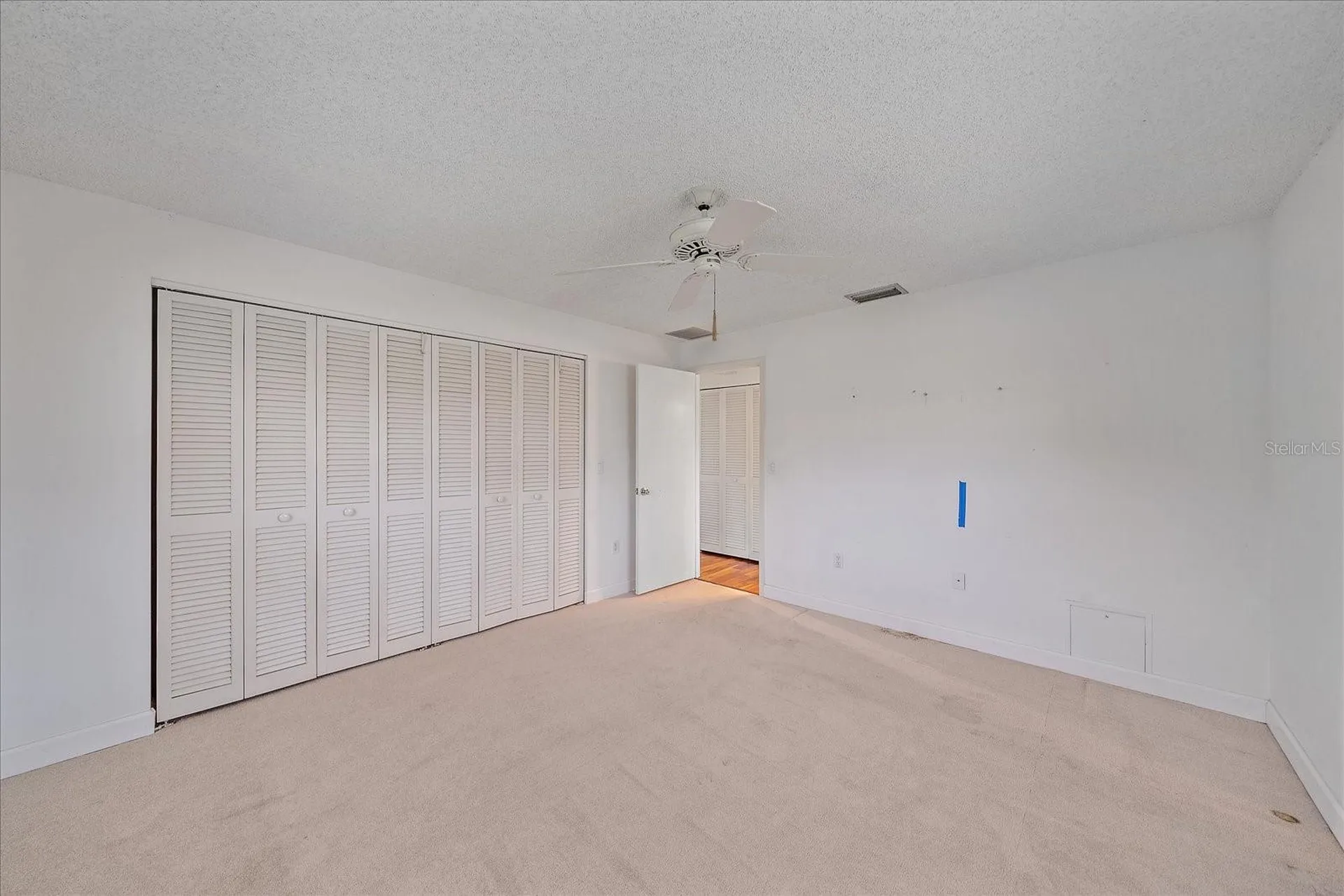 7077 W Country Club Drive N Sarasota FL 34243