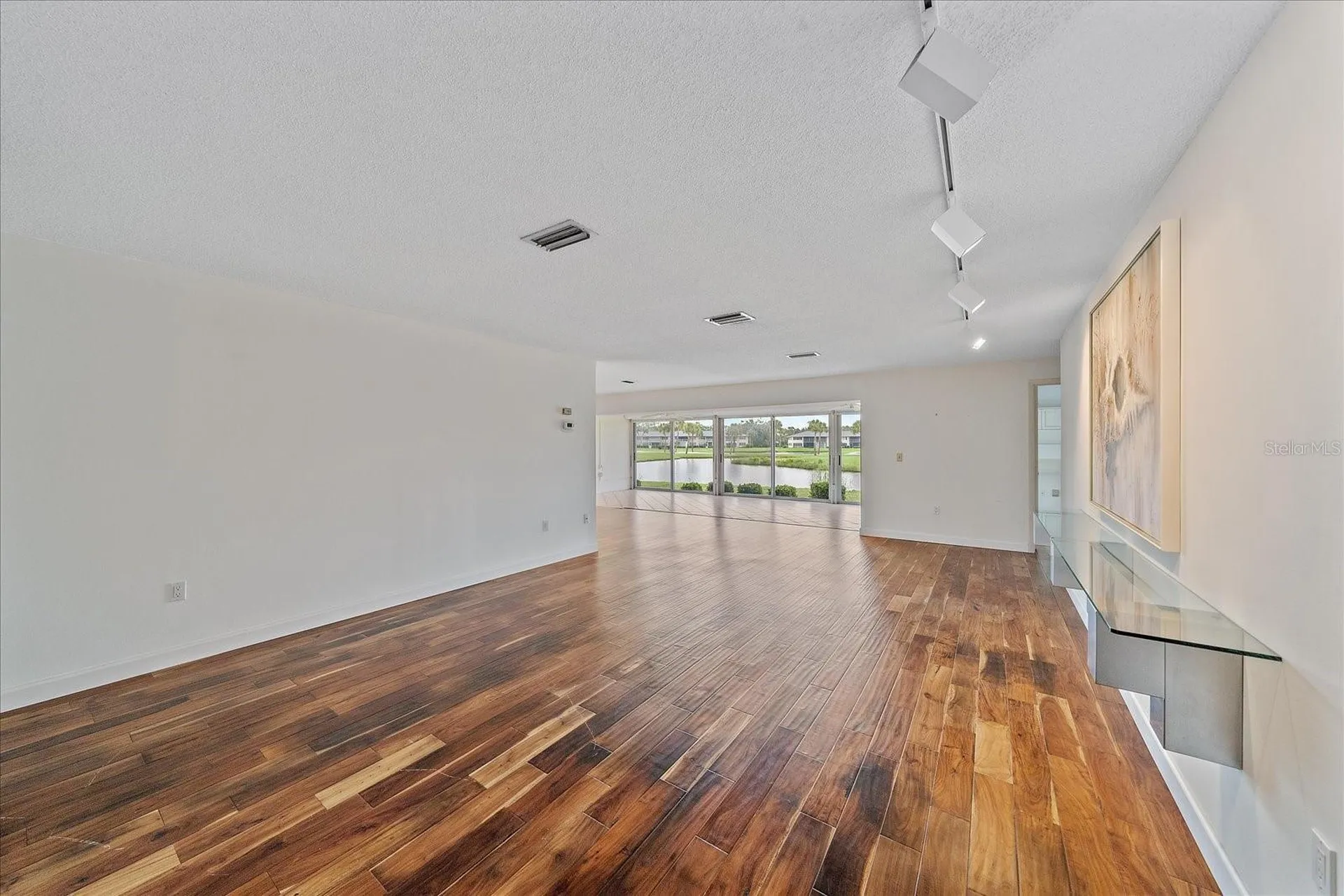 7077 W Country Club Drive N Sarasota FL 34243