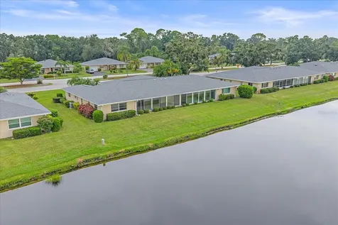 7077 W Country Club Drive N Sarasota FL 34243