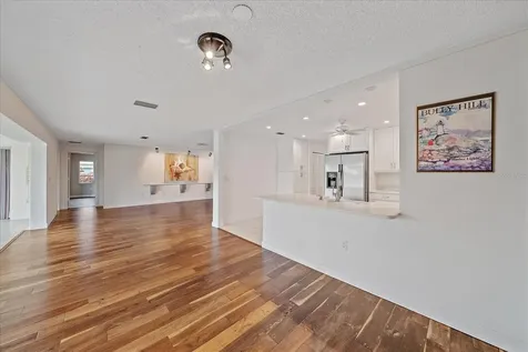 7077 W Country Club Drive N Sarasota FL 34243