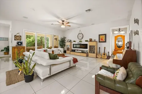 8143 Chilton Drive Orlando FL 32836