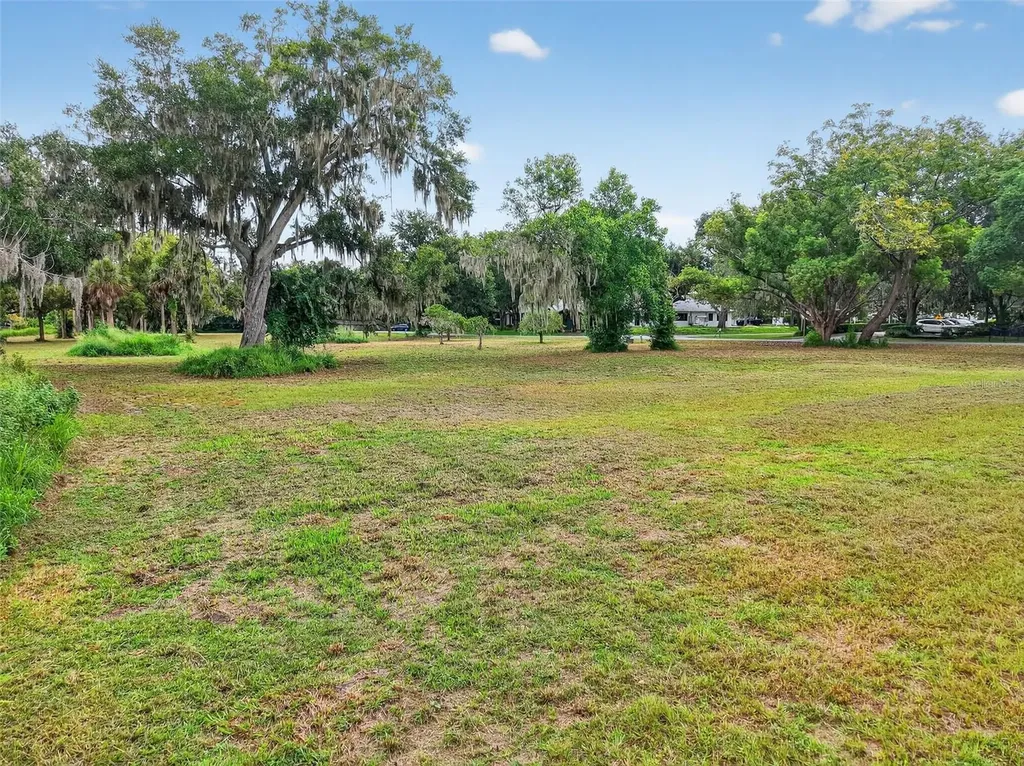 Amvets Way Mount Dora FL 32757