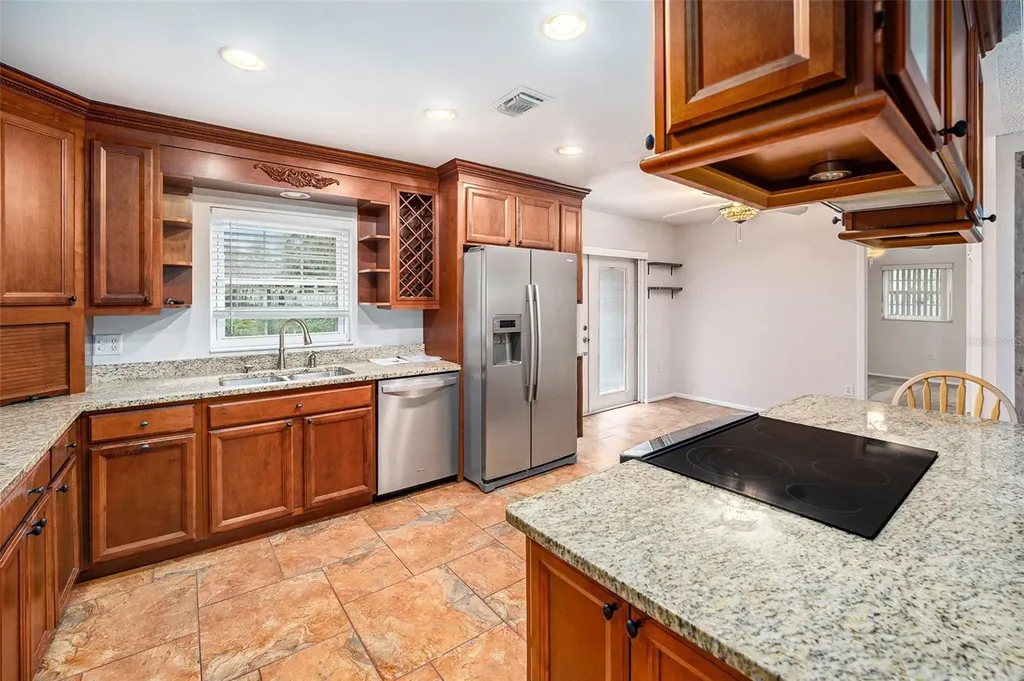 3401 Coquina Key Drive SE St Petersburg FL 33705