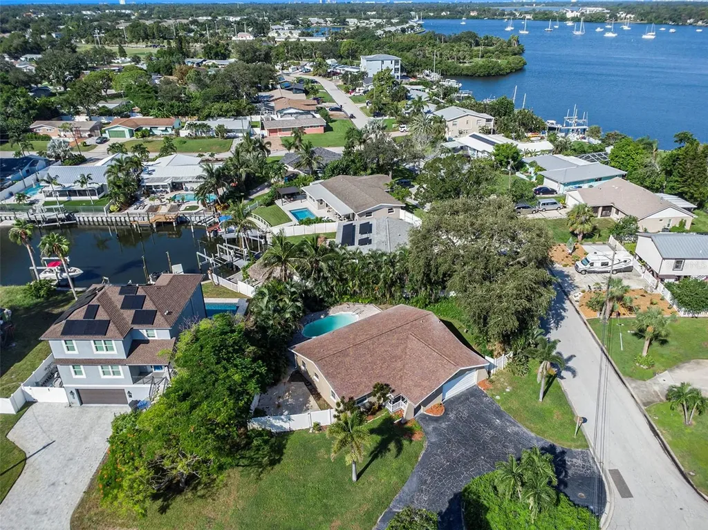 3401 Coquina Key Drive SE St Petersburg FL 33705