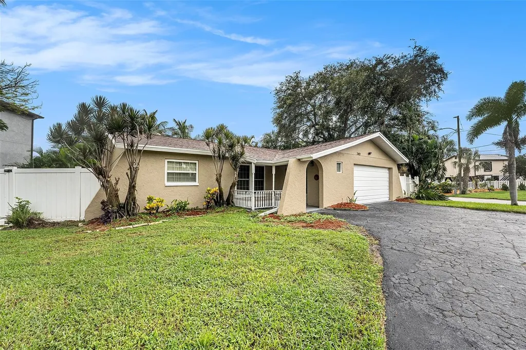 3401 Coquina Key Drive SE St Petersburg FL 33705