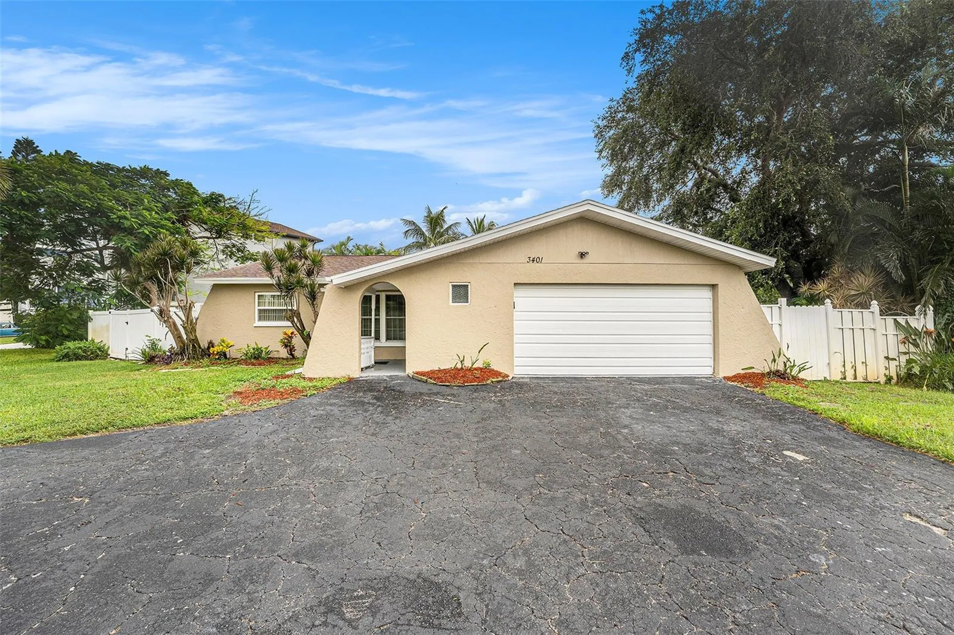3401 Coquina Key Drive SE St Petersburg FL 33705