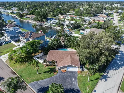 3401 Coquina Key Drive SE St Petersburg FL 33705