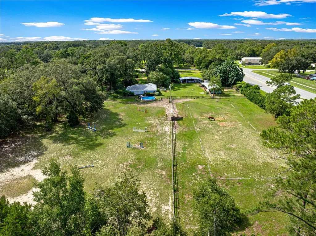 8221 SE 126th Place Belleview FL 34420