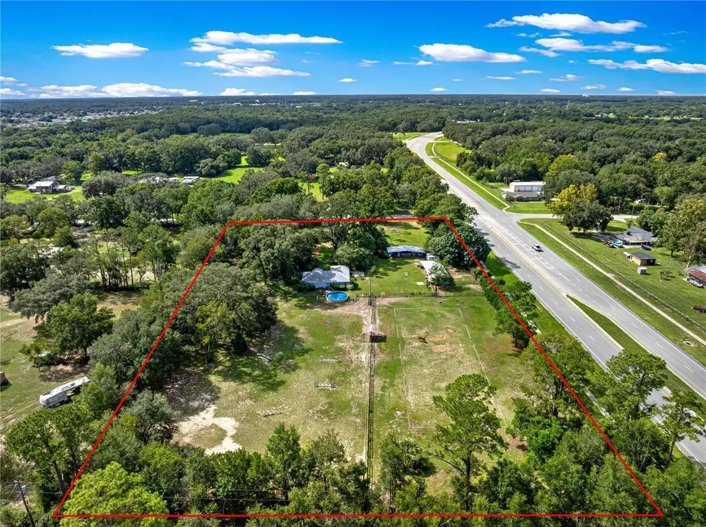 8221 SE 126th Place Belleview FL 34420