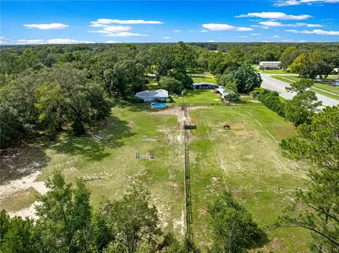8221 SE 126th Place Belleview FL 34420