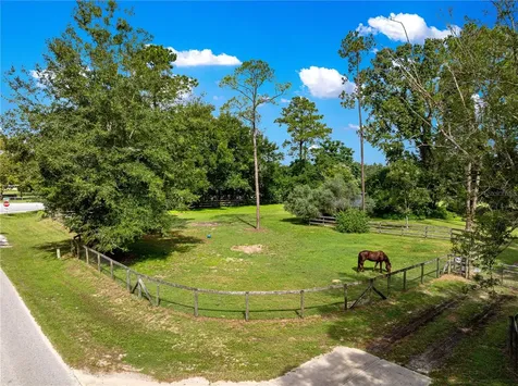 8221 SE 126th Place Belleview FL 34420