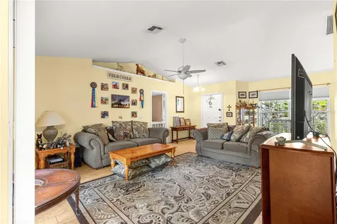8221 SE 126th Place Belleview FL 34420