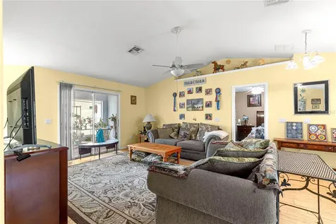 8221 SE 126th Place Belleview FL 34420