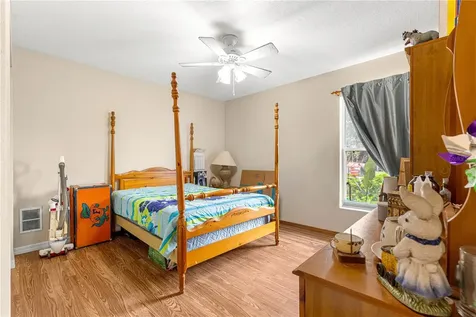 8221 SE 126th Place Belleview FL 34420