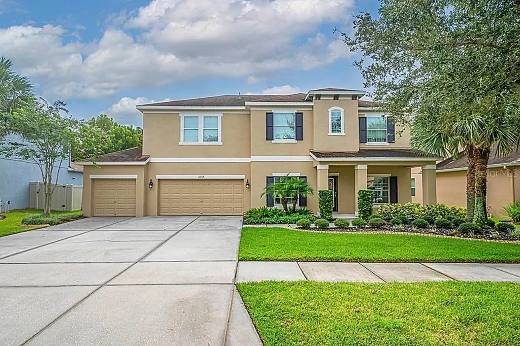 11209 Coventry Grove Circle Lithia FL 33547