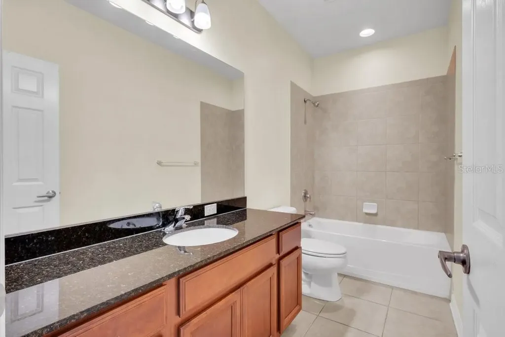 11209 Coventry Grove Circle Lithia FL 33547
