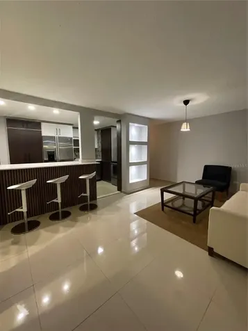 CV2R+3G8 Luis Vigoreaux Avenue Guaynabo PR 00966