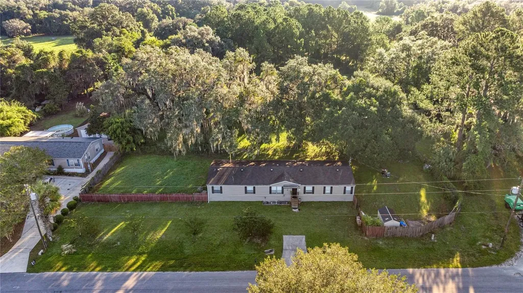 17545 NE 39th Court Citra FL 32113