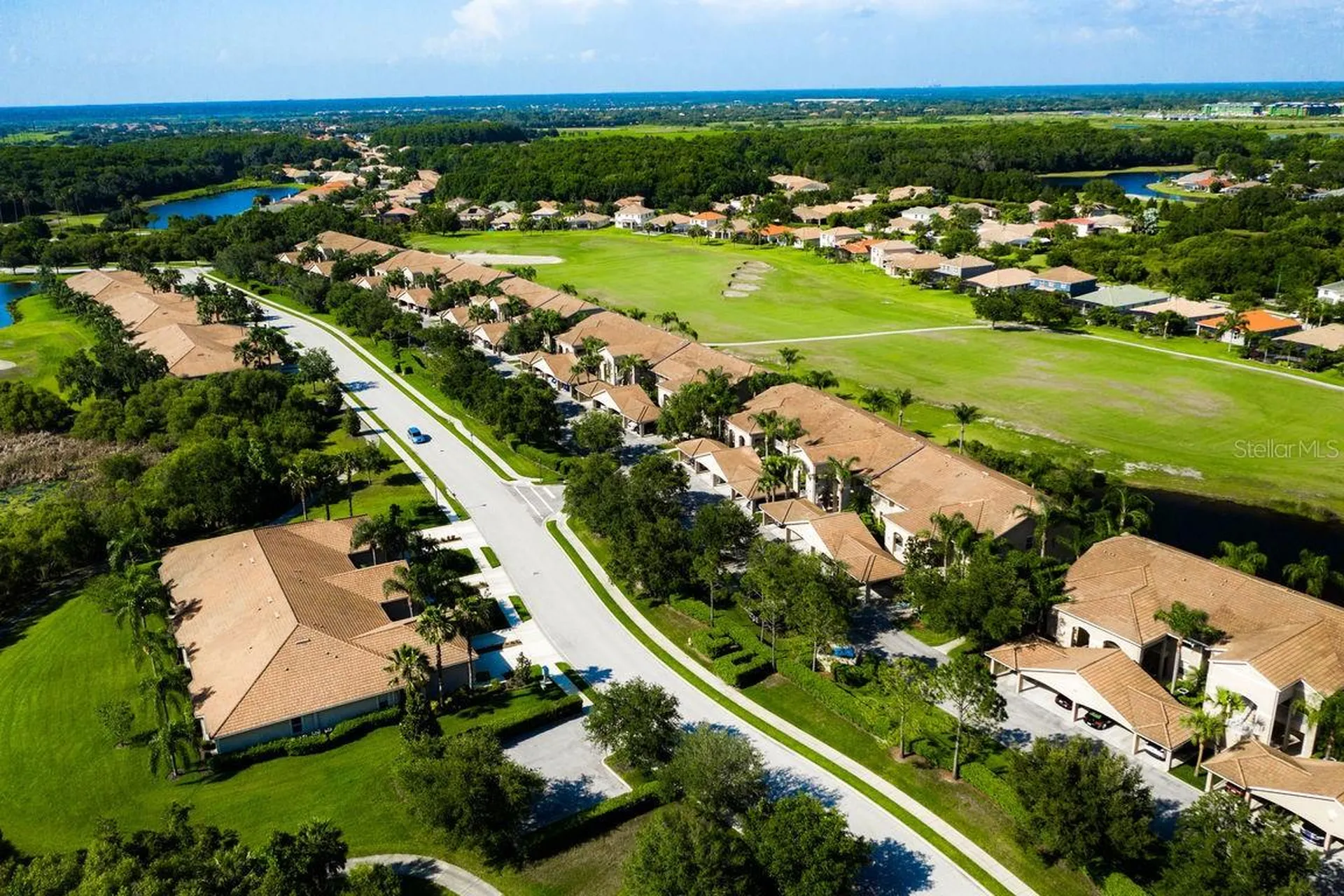 811 Fairwaycove Lane Bradenton FL 34212