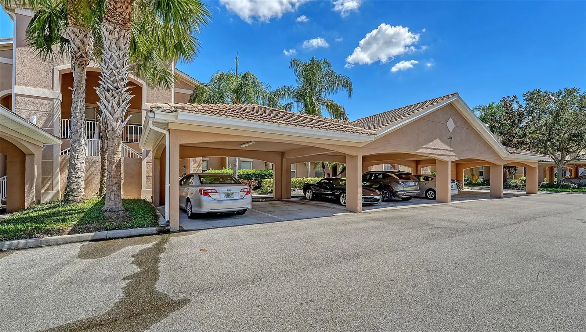 811 Fairwaycove Lane Bradenton FL 34212