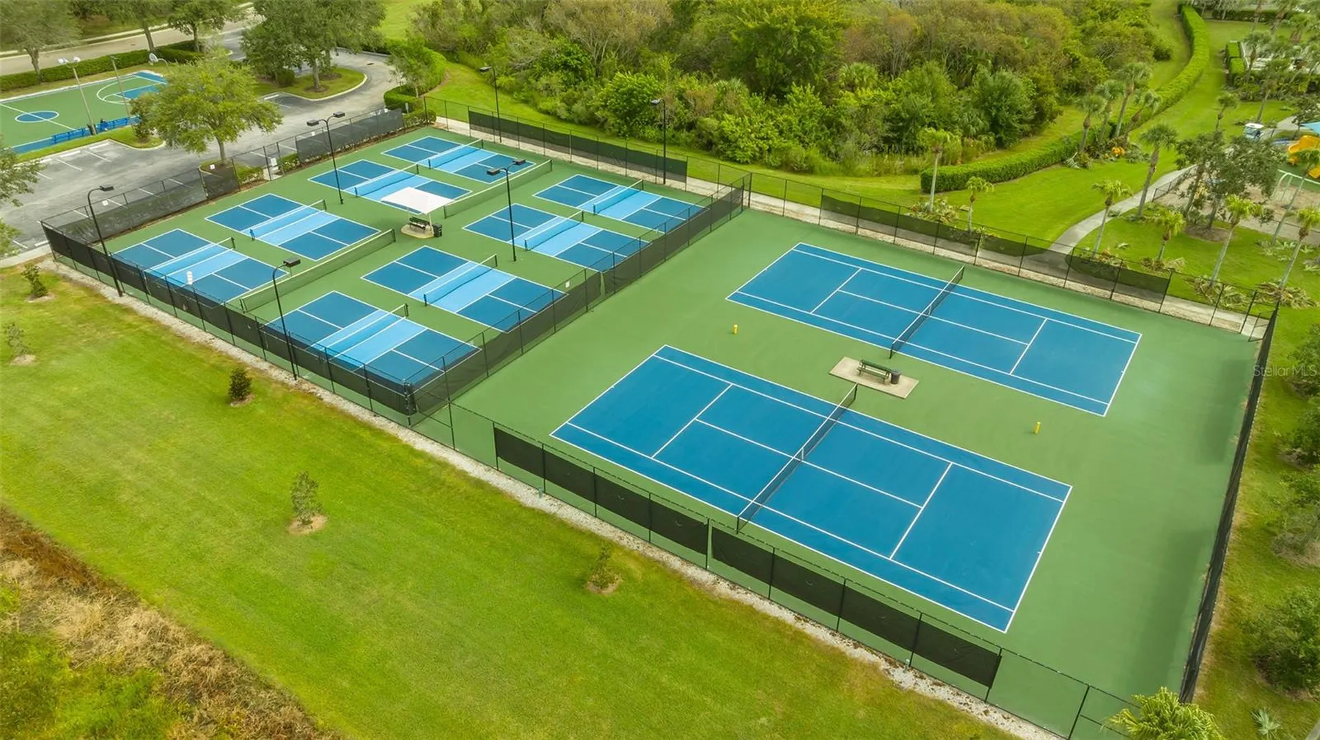 811 Fairwaycove Lane Bradenton FL 34212